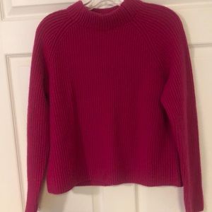 Banana republic cashmere hot pink sweater medium